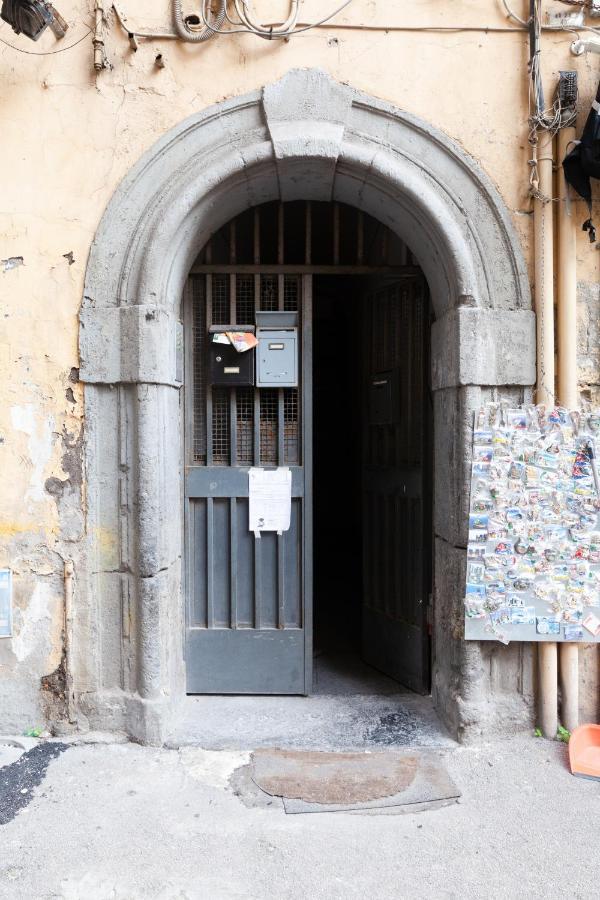Appartamento Moderno Nel Centro Storico 나폴리 외부 사진